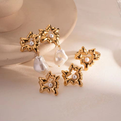 Design Lava Heart Pearl 18K Stainless Steel Gold Plated Hollow Heart Maple Leaf Open Ring for Women