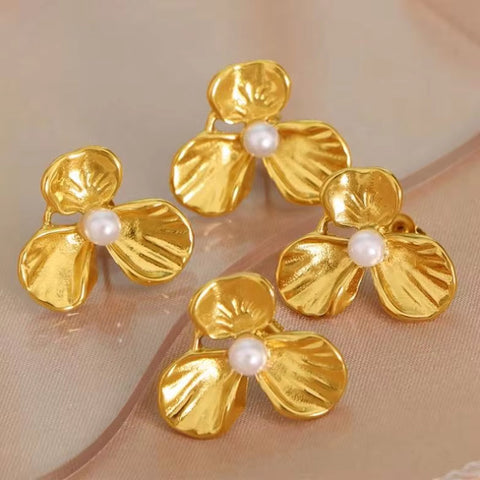 JEWELRY EH139 China Wholesale New Pearl Stainless Steel Earrings Petal Earrings Gold-Plated 18K for Women