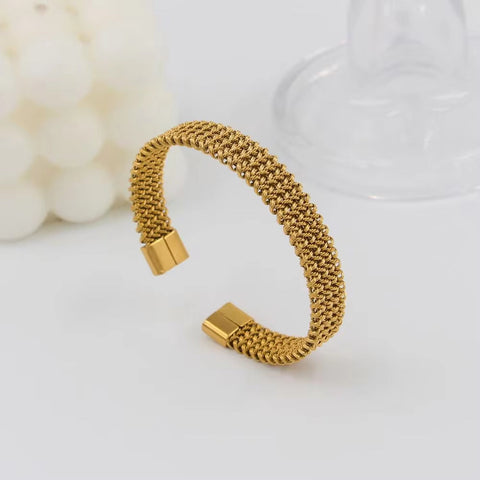 Customized Trendy Stainless Steel Inlaid Open Bracelet Gold Cuff Bangle 18K Gold PVD Plated Stainless Steel Bracelet
