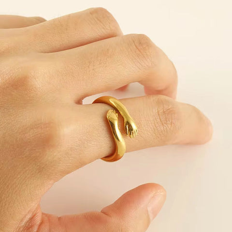 High Quality Vintage Wide Love Hands Embracing Ring Stainless Steel Tarnish Free Hand Hug Open Ring