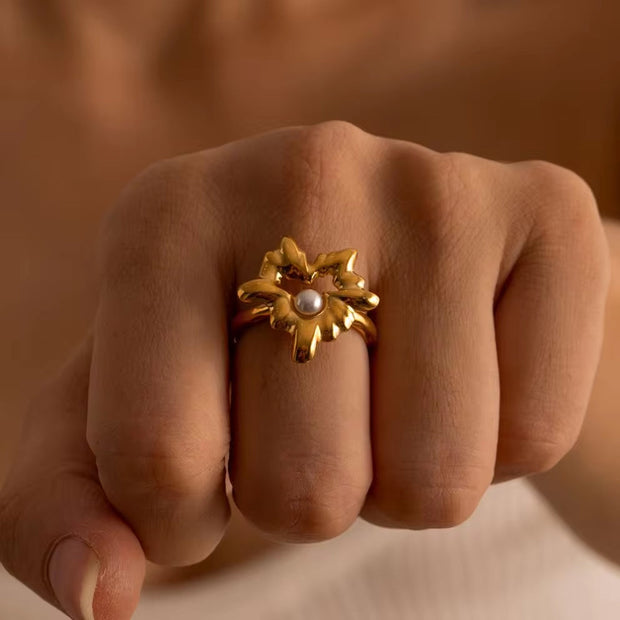 Design Lava Heart Pearl 18K Stainless Steel Gold Plated Hollow Heart Maple Leaf Open Ring for Women